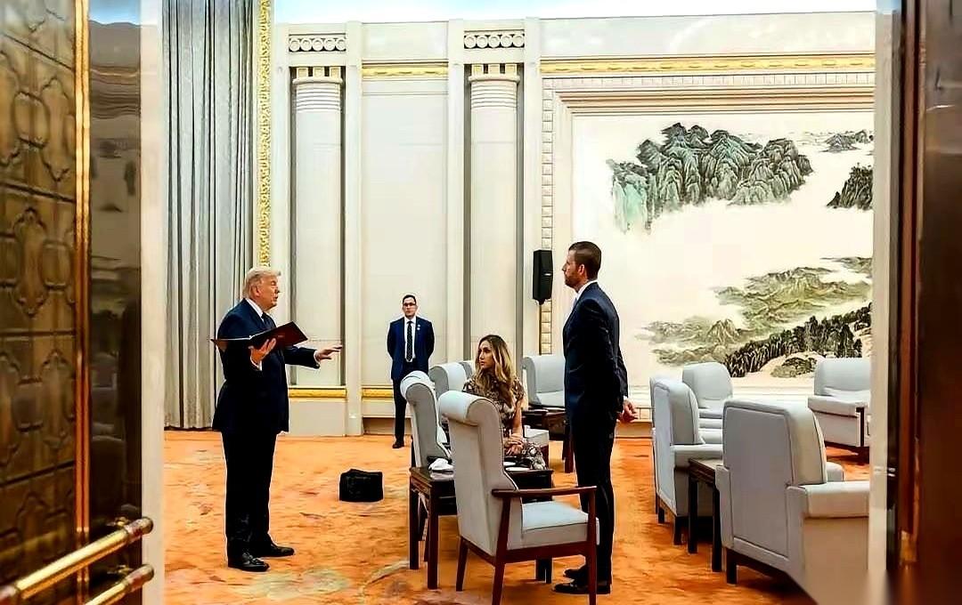 美国媒体都在说，特朗普那次来中国，有点不对劲。一张照片，把这事儿给钉死了。一场