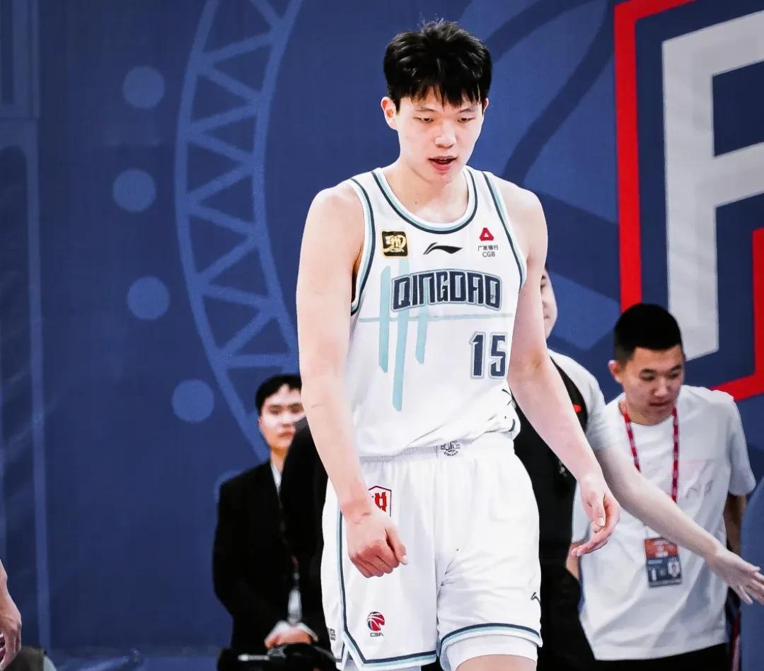 杨瀚森这就要离开青岛，5月初奔赴美国啦，首站还是洛杉矶！这是要去美国开启篮球大冒