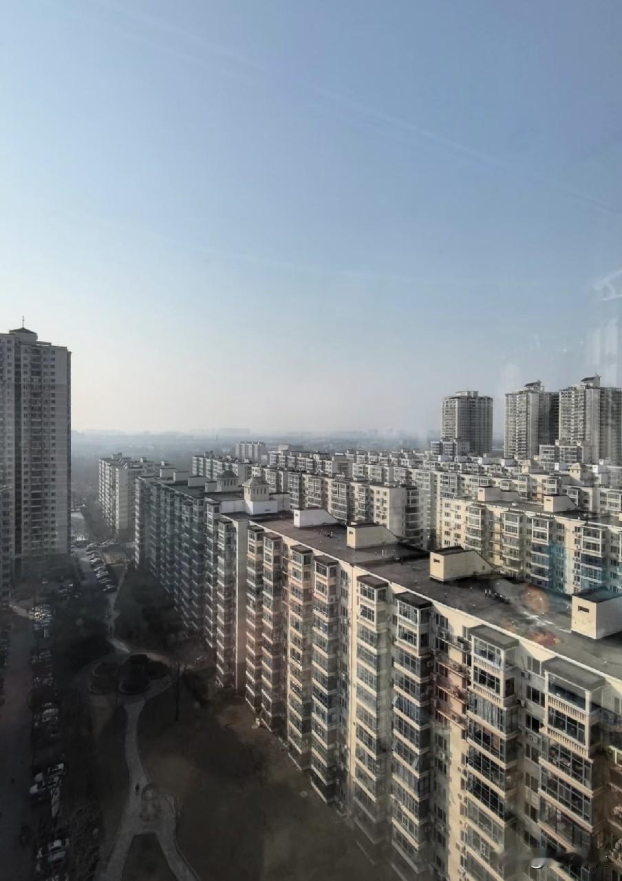 北京楼市开始离谱了！昌平区天通苑板块房价从8.2万变成5.6万？近期北京楼