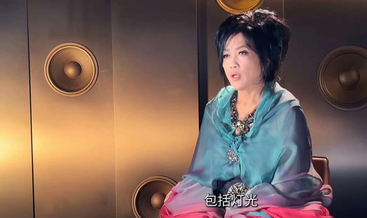 齐豫在歌手赛后采访中，见证了一位老一辈歌手的风采！齐豫演唱周深歌曲，优美动听