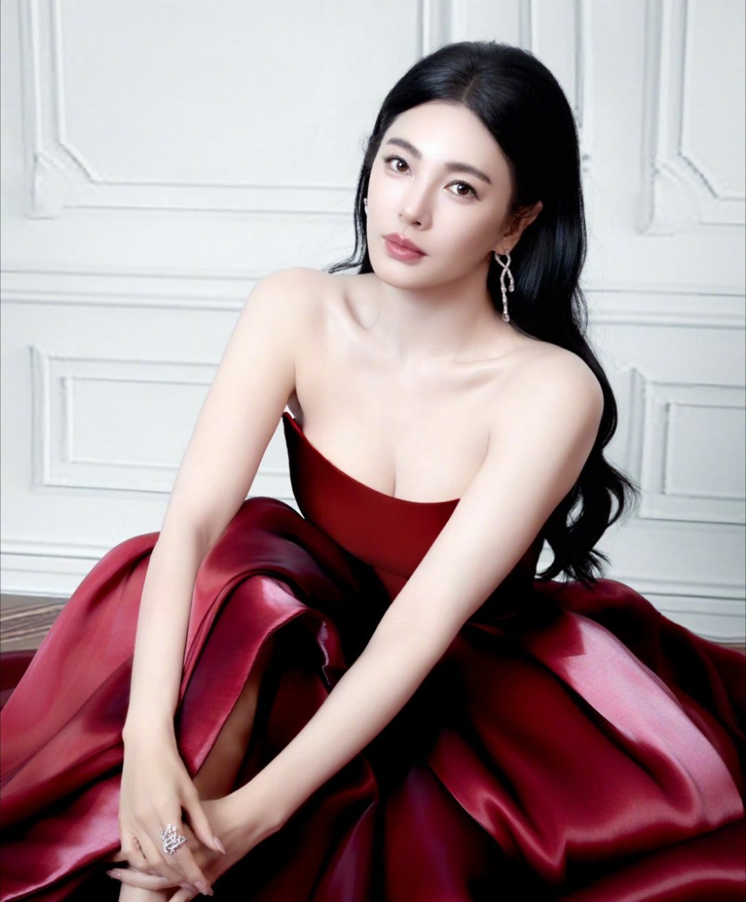 张雨绮新年快乐🎆又要一起走过新的一年了