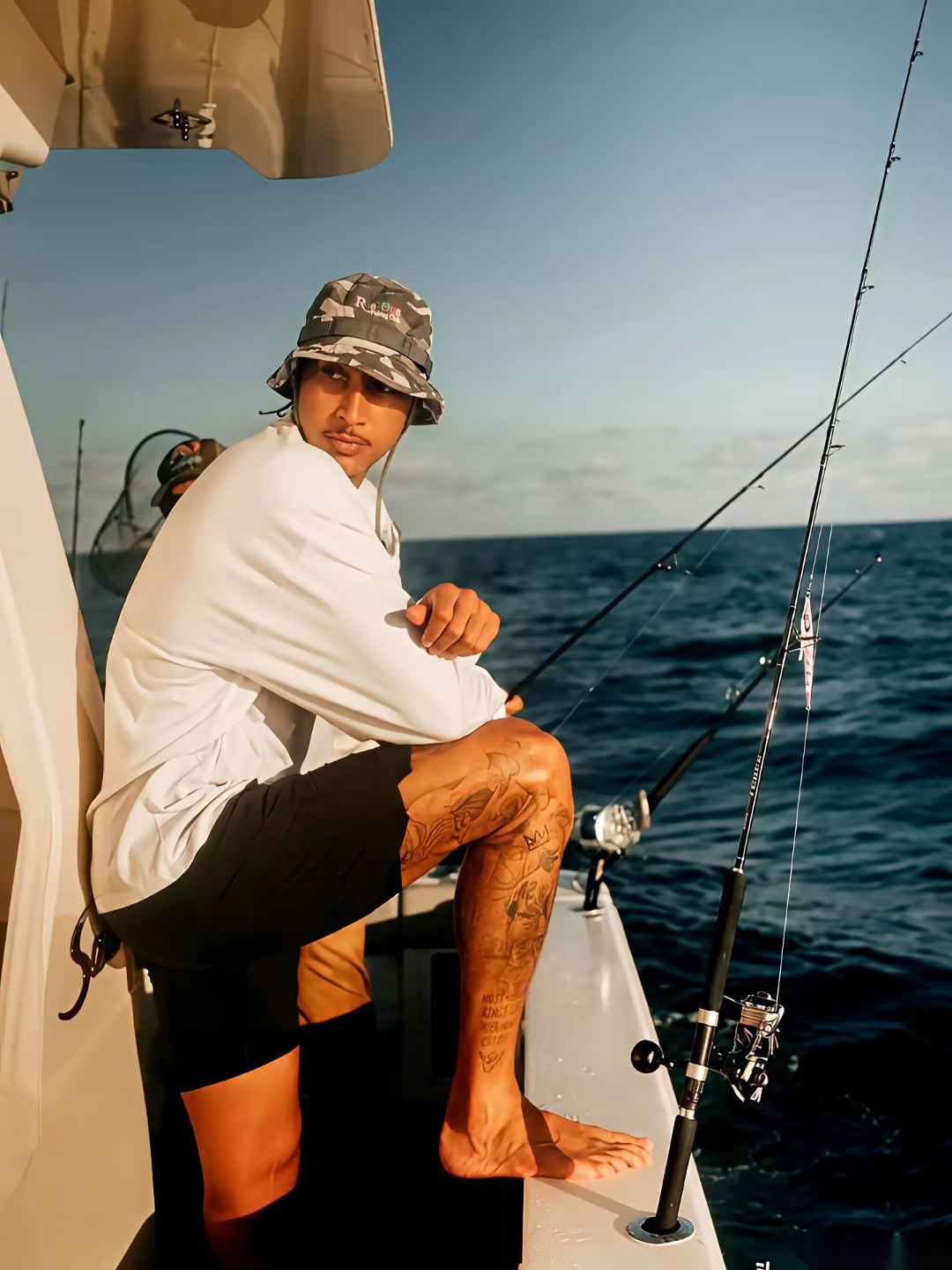 29岁，NBA状元，手握2亿美金合同，却选择退役去职业钓鱼。看到这新闻，我整个人