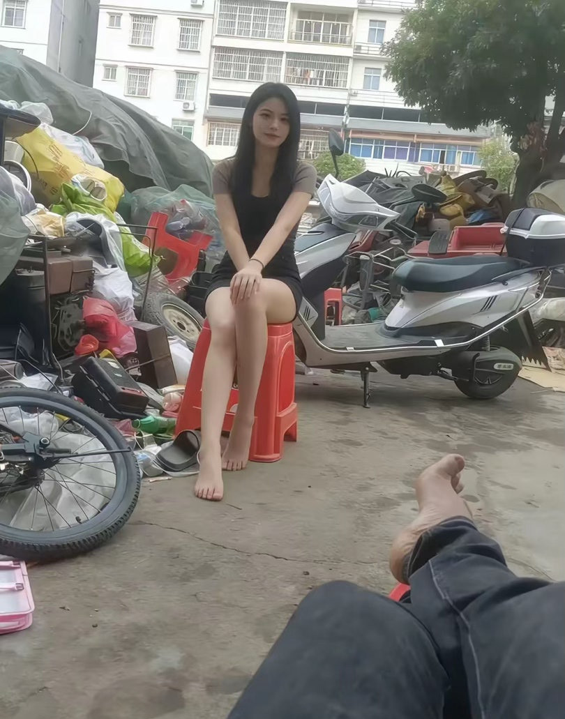 都坐了一天了也没请人喝口水