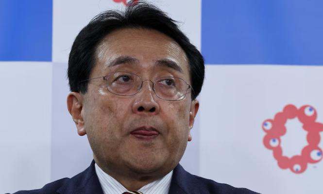 不搭理，日本连续抗议。6月30日，日本彻底坐不住了，包括日本经济产业部长赤泽亮正