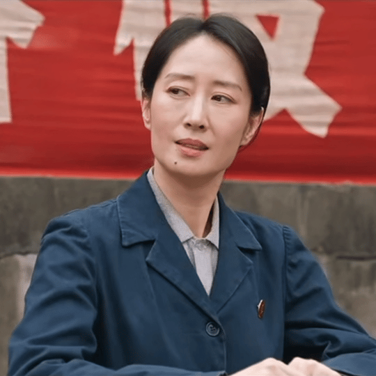 刘敏涛这哪是演的分明是长出来的看了《纯真年代的爱情》，不得不佩服刘敏涛的演技！