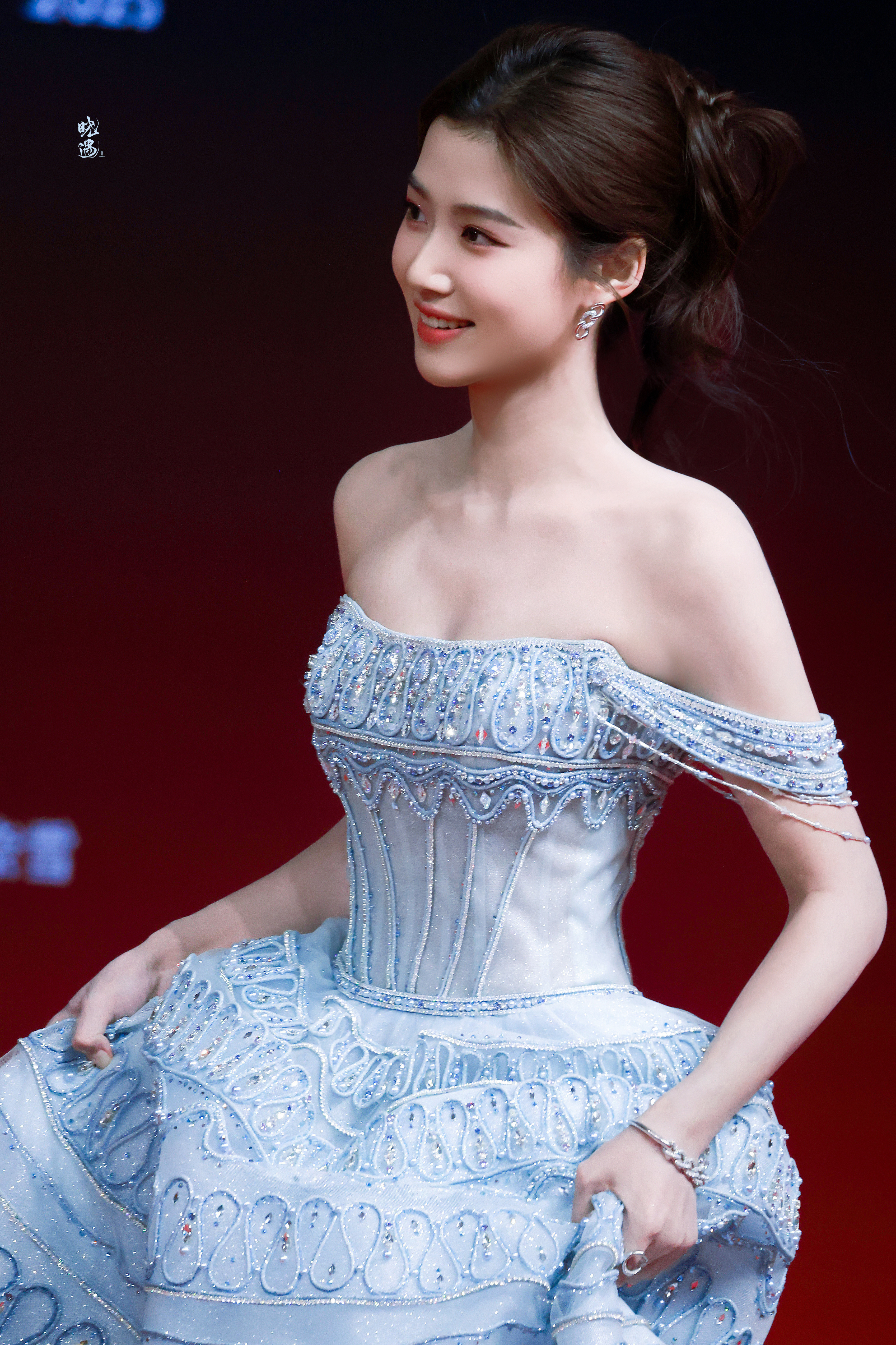 卢昱晓工作室卢昱晓代言人影响力盛典出图