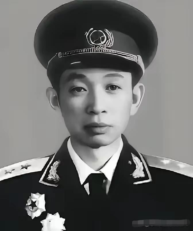 1955年大授衔结束后，王必成闷闷不乐，陈毅叫住：“怎么了？嫌中将低了？”王必成