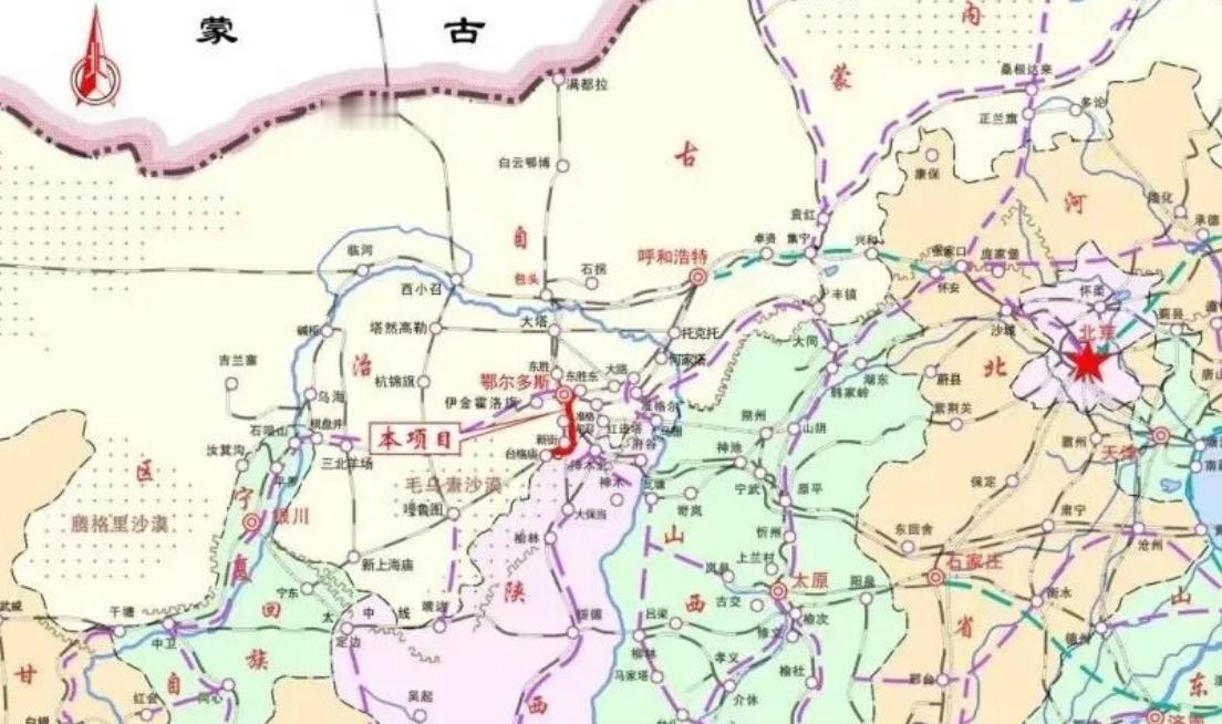 8月25日，包神铁路东月公司挂出了一纸公示——东胜东至台格庙铁路一期工程站前工程