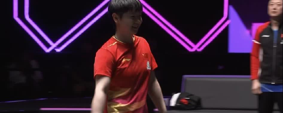马琳真是好命啊！又要躺赢了！孙颖莎4：1迪亚兹，晋级女单半决赛，至此国乒女队
