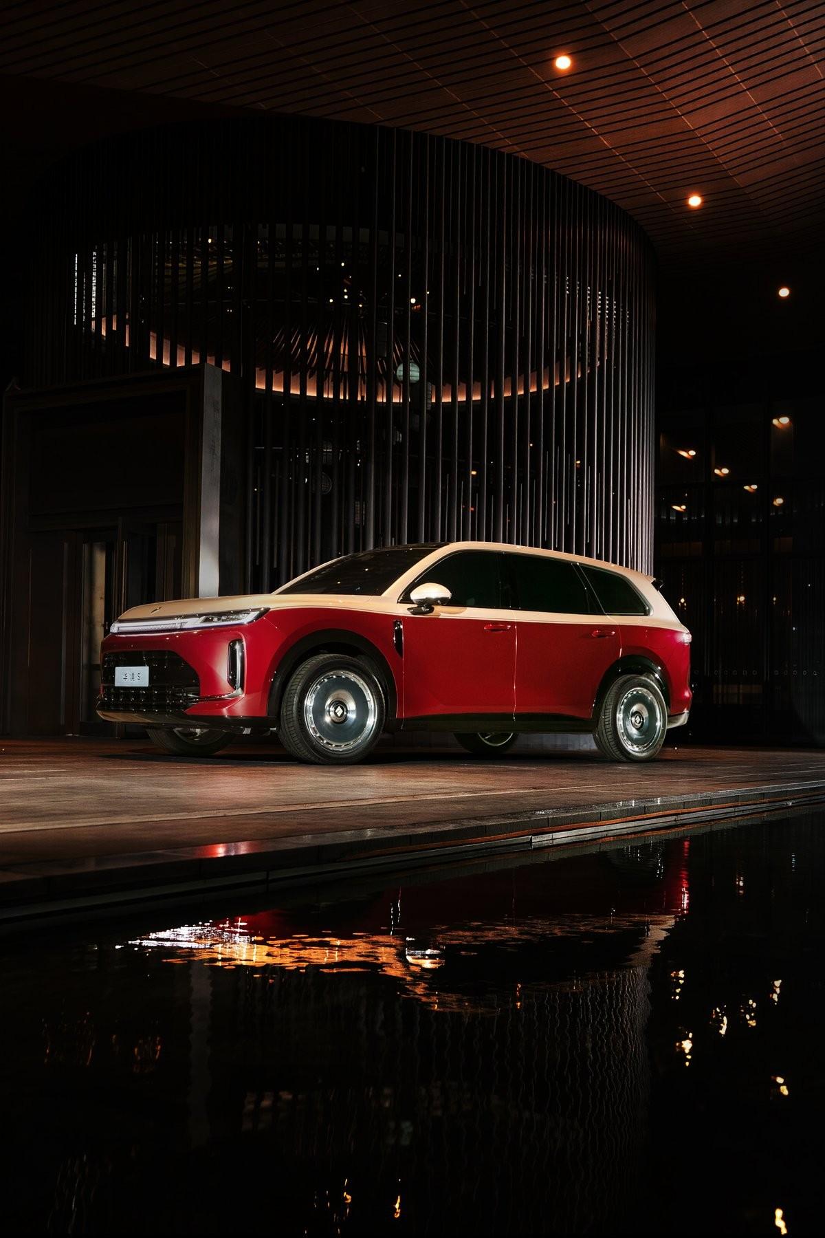 20多万的车，全系标配华为乾崑智驾。这价格，以前连选配的资格都没有。现在直接