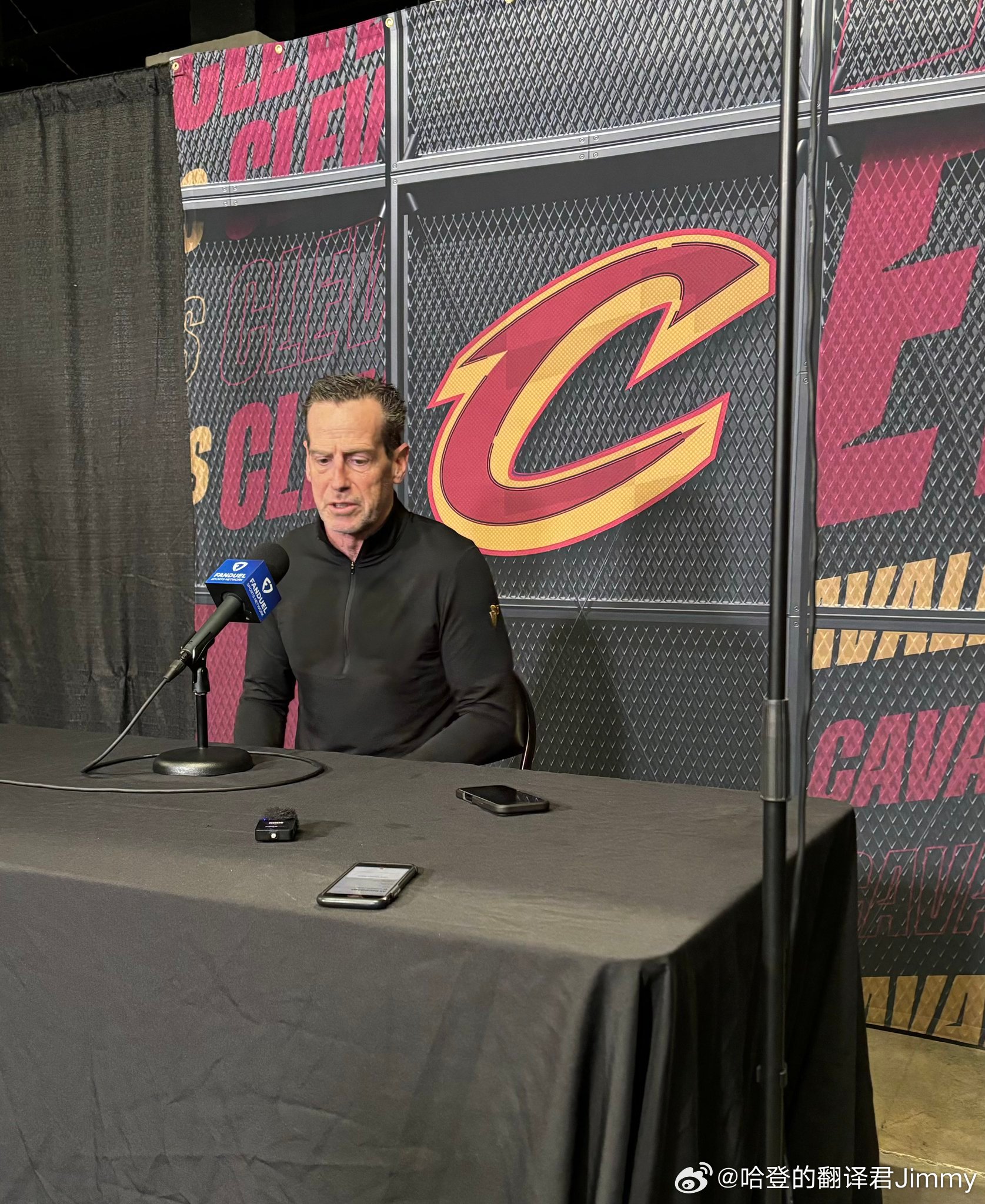 阿特金森谈到米切尔右腹股沟拉伤导致他缺阵时说：“我不喜欢妄加猜测。我们都不希望看