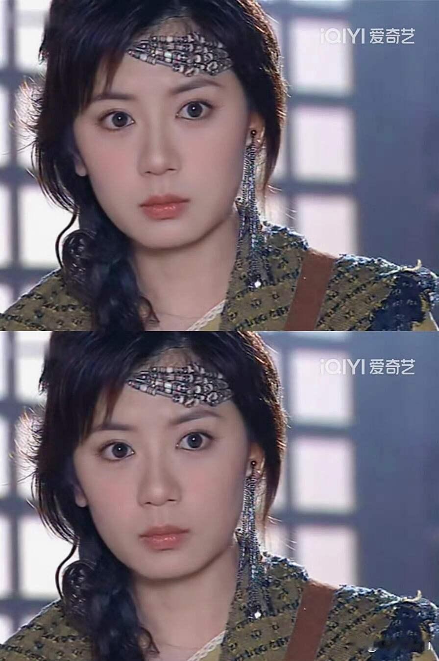 别说，这造型只有她的脸才能扛住吧…以前看剧的时候觉得这部剧的服装造型很敷衍，各种