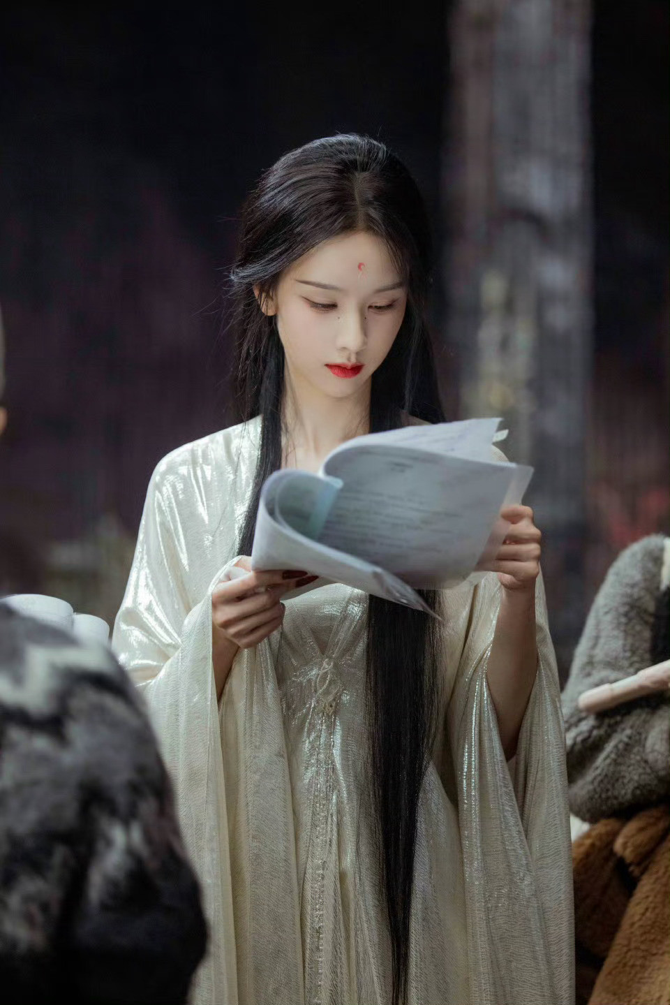 陈都灵双连爆女主陈都灵月鳞绮纪雁回时双连爆就问问谁能拒绝这个雾妄言！魅惑小狐狸完