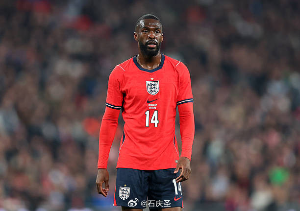 【托莫里】英格兰官方消息：托莫里已离开英格兰集训营，将无缘出战即将到来的对阵日本