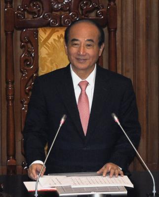 炸锅了！王金平在国民党“双十庆典”上公开发表。这话一出口，现场的媒体和党