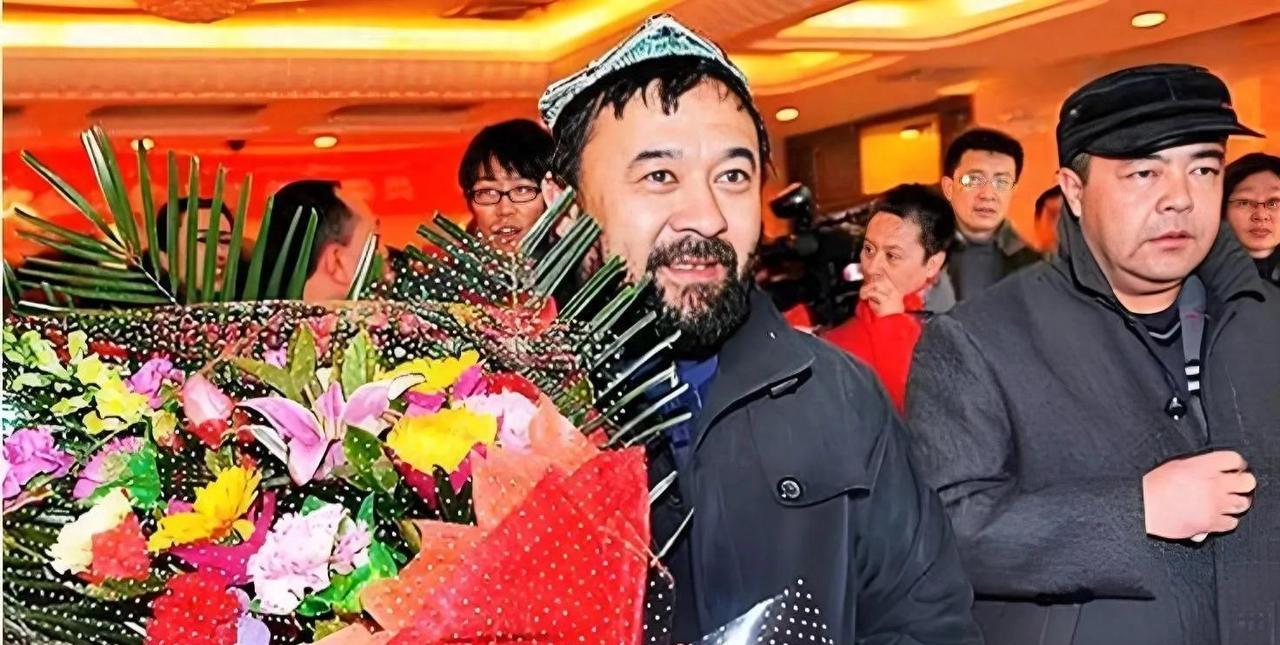 “新疆大哥你火了！”抗洪一线，新疆烤肉大哥连杀数头牛驰援榕江，感动众人！后发现这