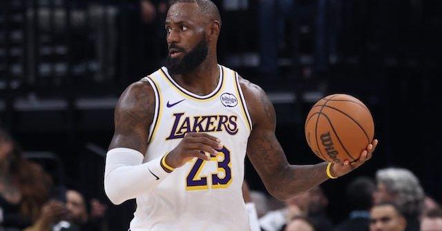 有一说一，把老詹换成20年的老詹，这支湖人季后赛能不能稳过雷霆？20年35