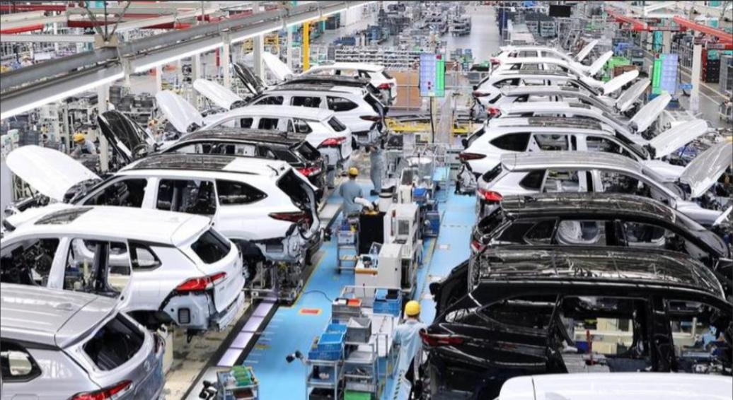 这下美国人慌了，德国人慌了，日本也慌了，整个欧洲人都急眼了！中国终于开怀大笑了，