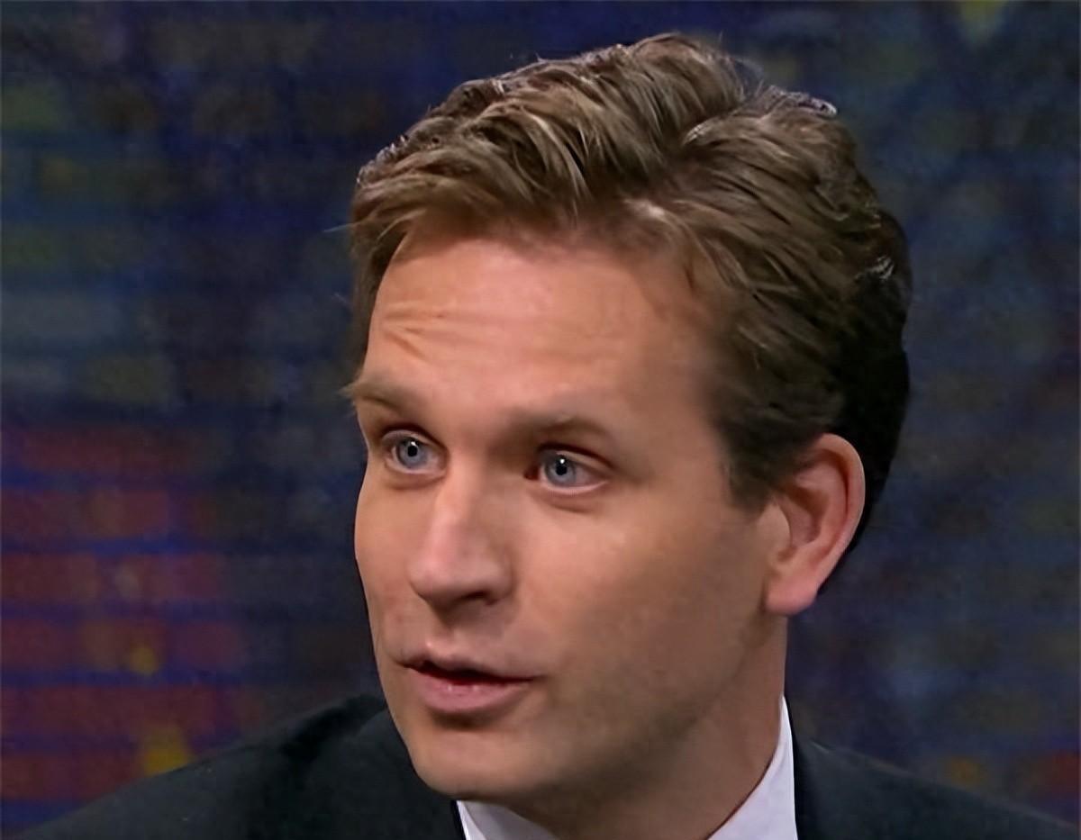 近日，荷兰终于妥协，将安世半导体的管理权交还给中国公司，平静地宣布退出。此前36