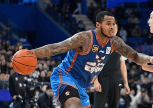 知名解说透露，辽宁男篮的第5个外援已经到位，马库斯-亨特这个外援其实有点东西，和