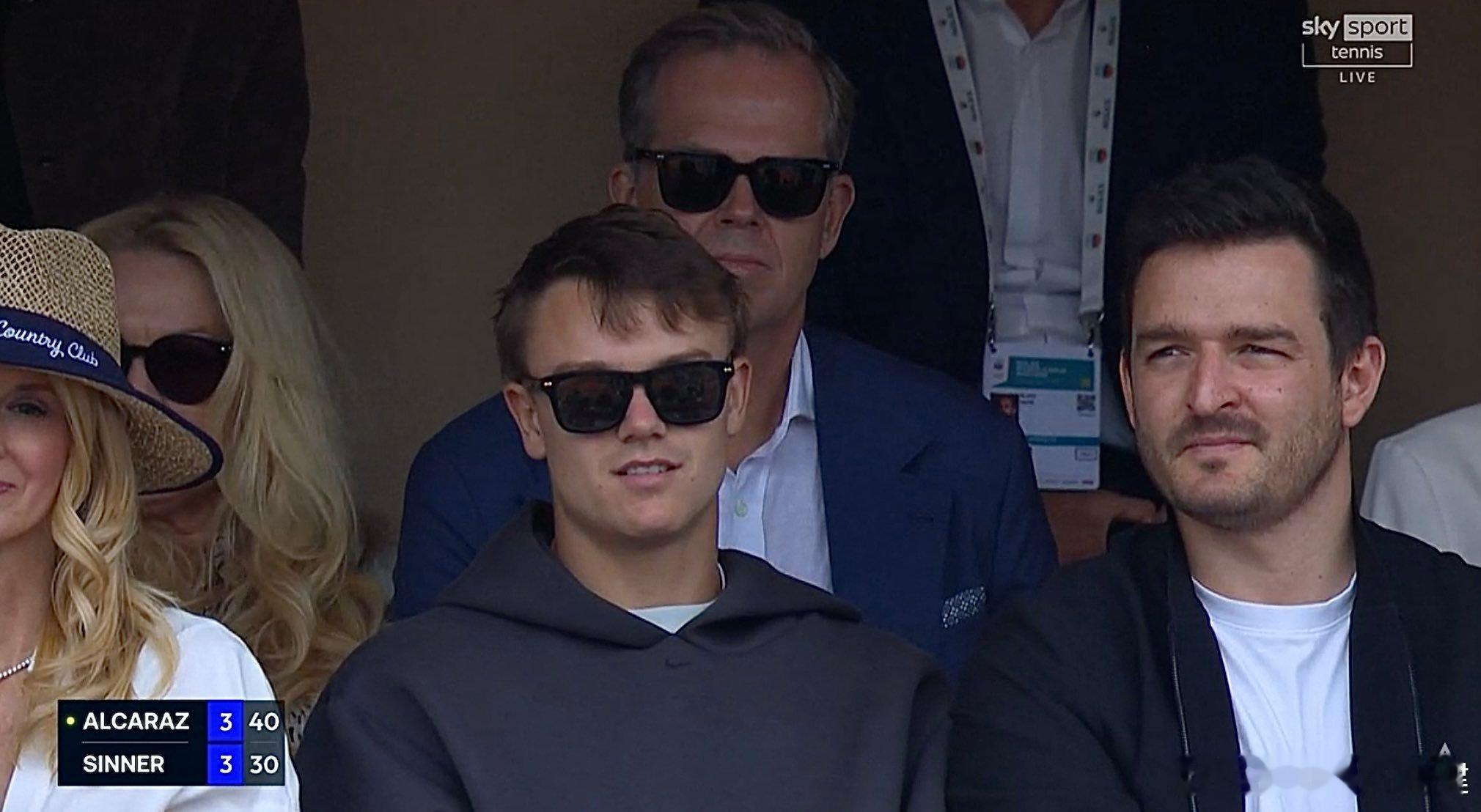 【鲁内复出目标：希望看到新面孔崛起或许就是我给巡回赛制造混乱】“我不只想重新