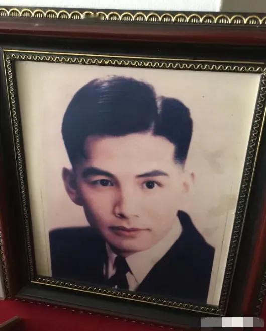 1947年，孟良崮战役中，李天霞想应付差事，派了个战斗力最弱的团去支援张灵甫，谁