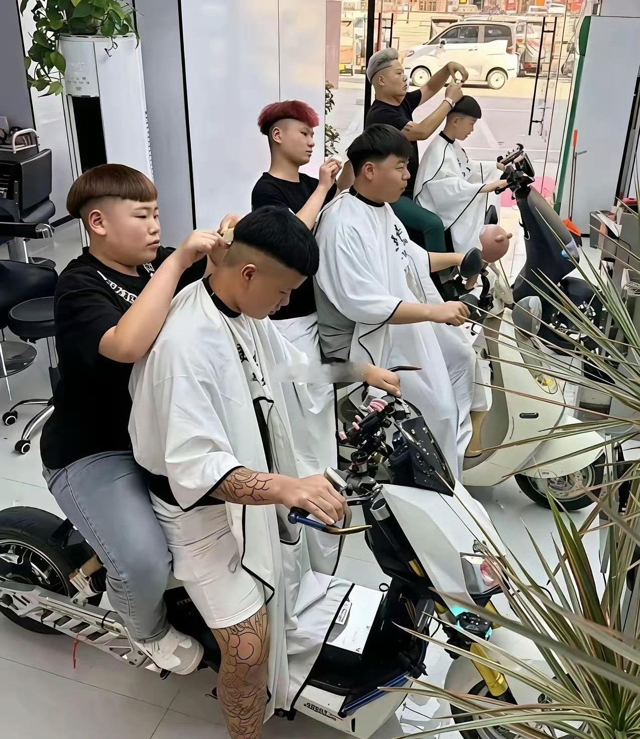 这家理发店的老板绝对是个人才