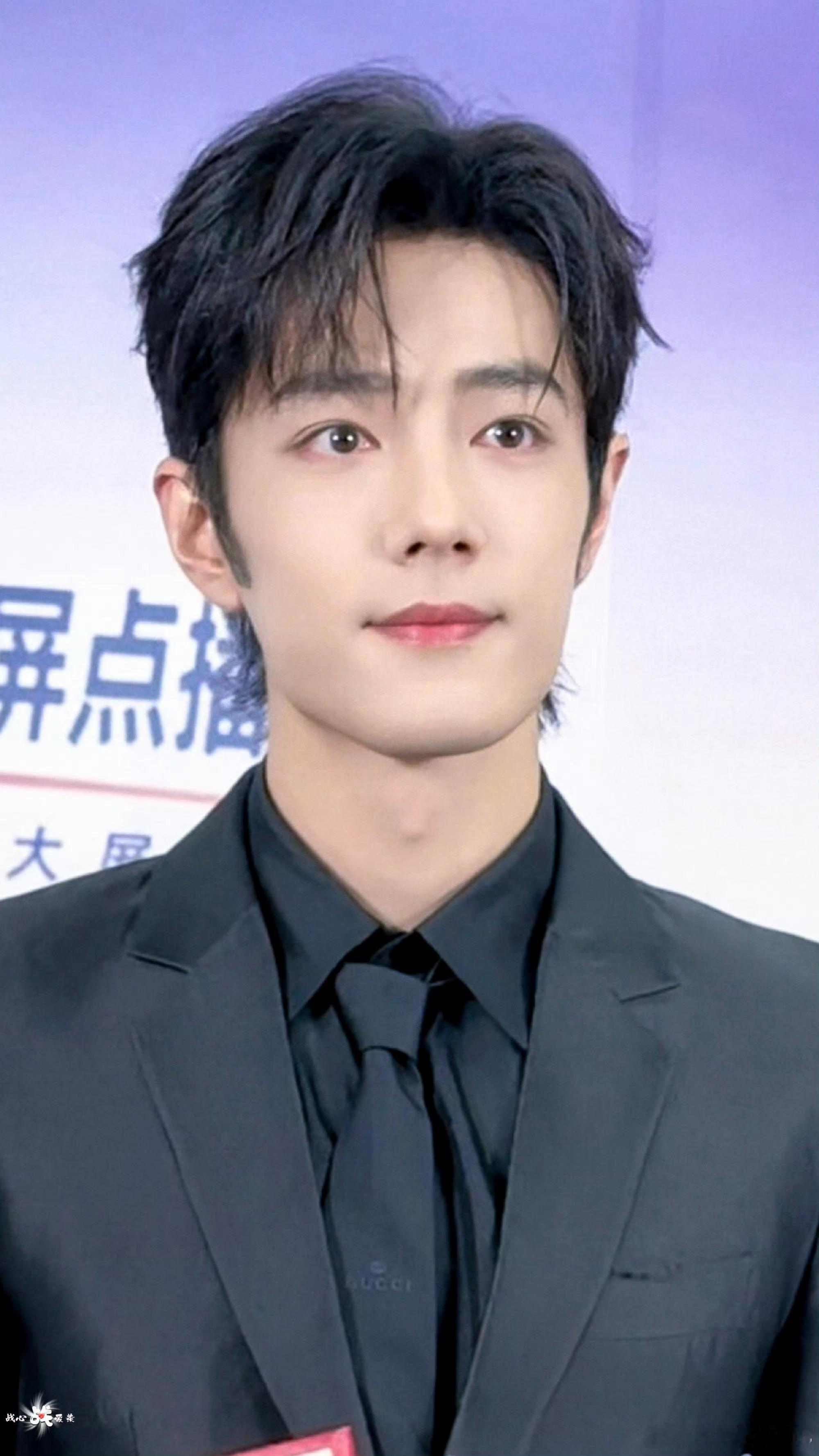 肖战肖战入围白玉兰奖最佳男主肖战剧好看大屏点播推广大使奔赴要值得，放弃要利