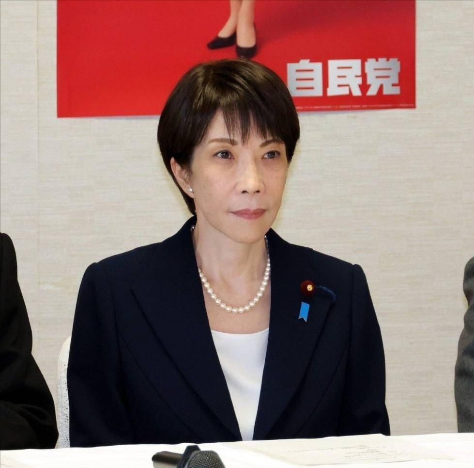 日本不说话了如果说日本还指望美国能够帮助日本，进而化解外部的舆论压力，甚至高