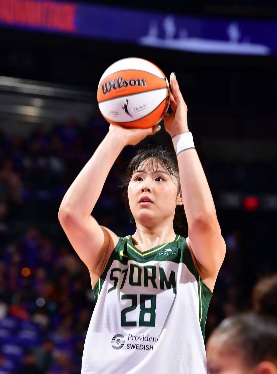 中国女篮新战略：李月汝留守WNBA，亚洲杯内线双星闪耀