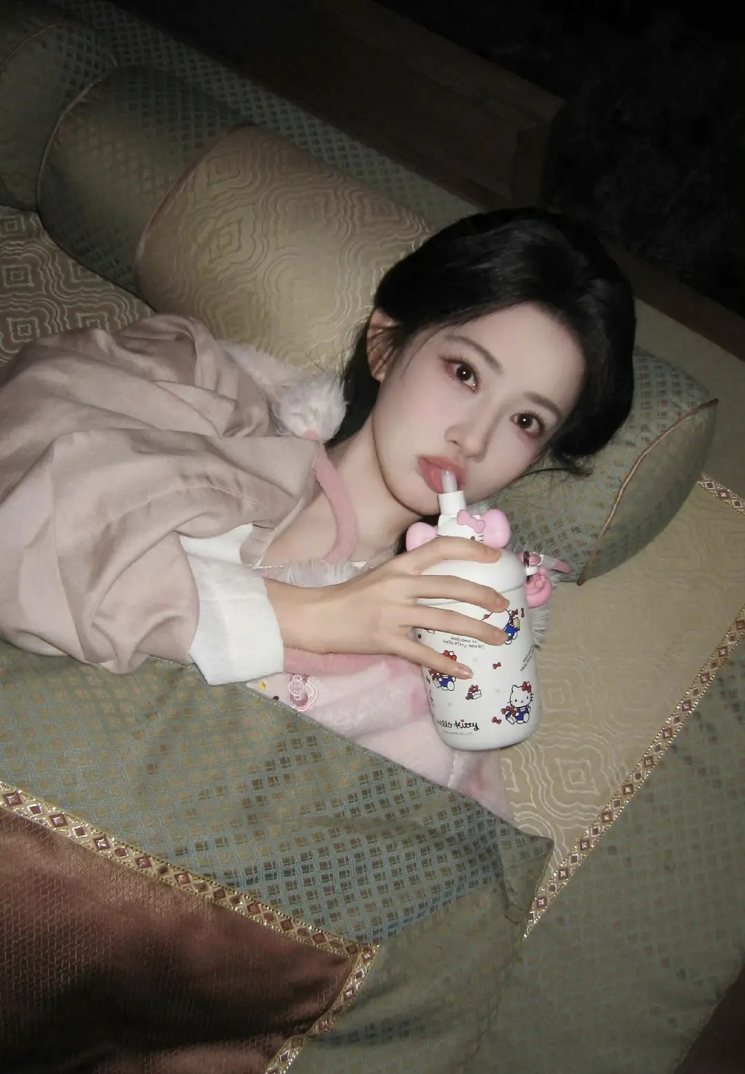 孟子义这营业图好刻意