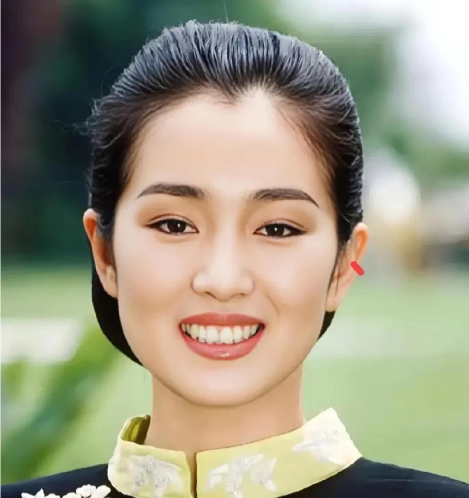 伺候婆婆22天，想叫大姑姐过来换几天，婆婆一听就急了，说人家都忙的很，不想麻烦他