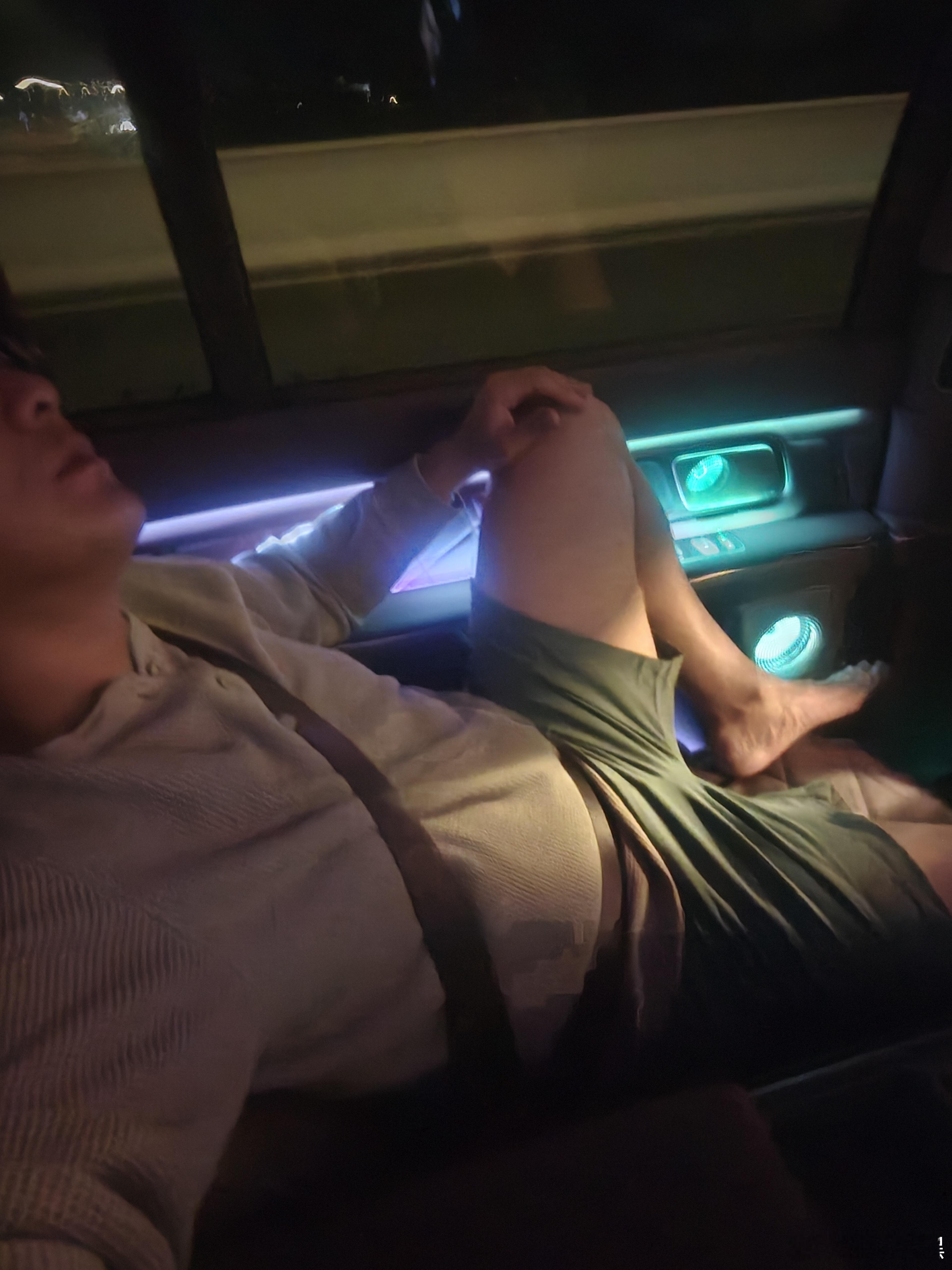 我与蔚来ES9的气质不符但我，非常想进步，想优雅！蔚来