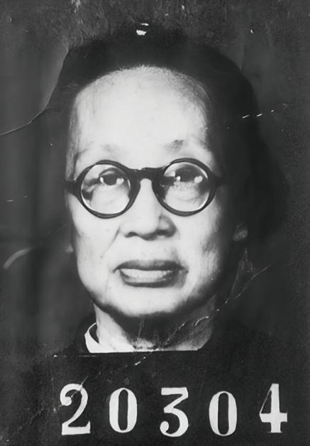 1949年，宋庆龄、何香凝找毛主席求情，请求放了汪精卫的妻子陈璧君，毛主席只提了