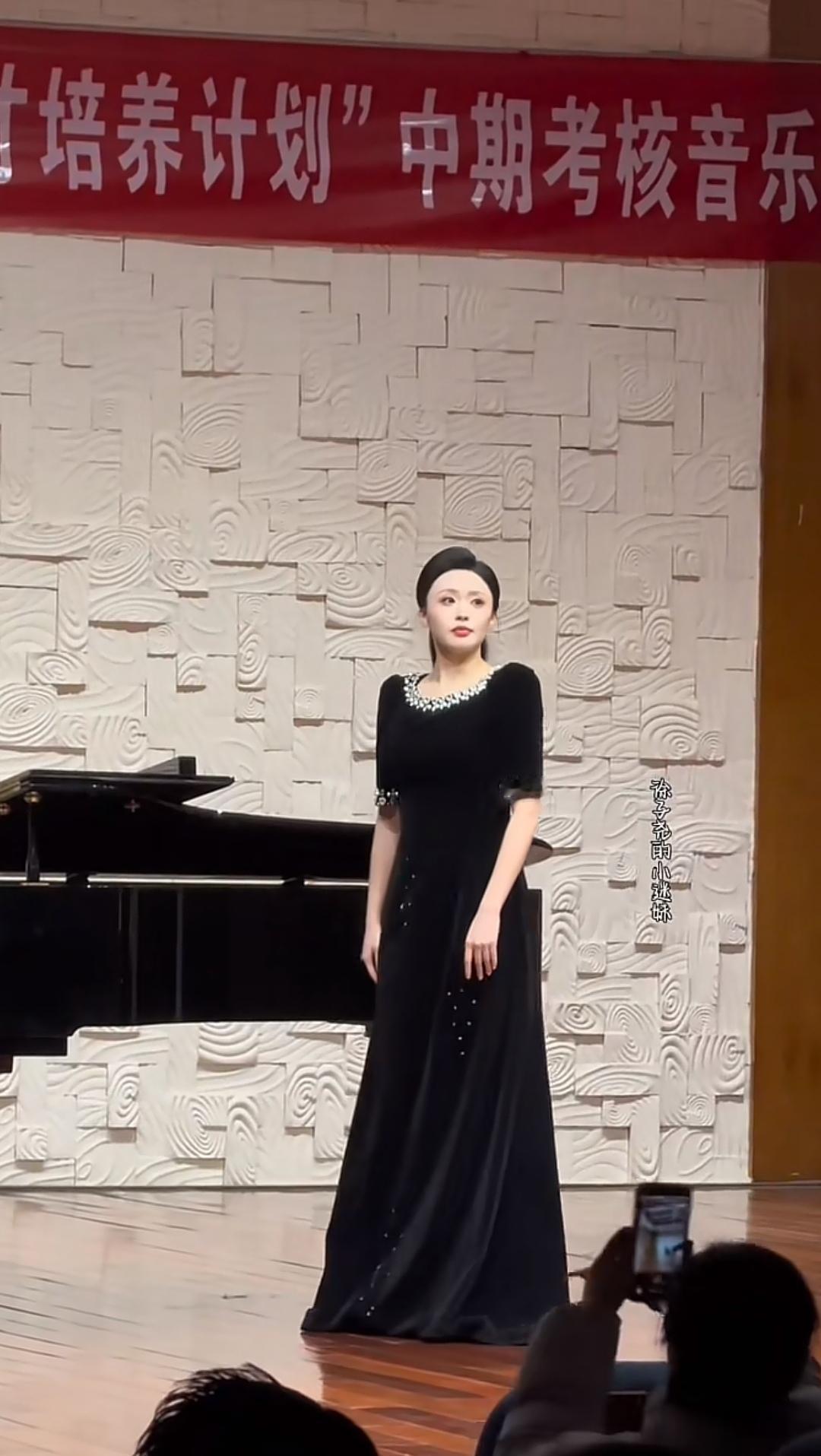 12月22日，徐子尧参加了学校中期考核音乐会，作为拔尖人才，现在声名在外。徐