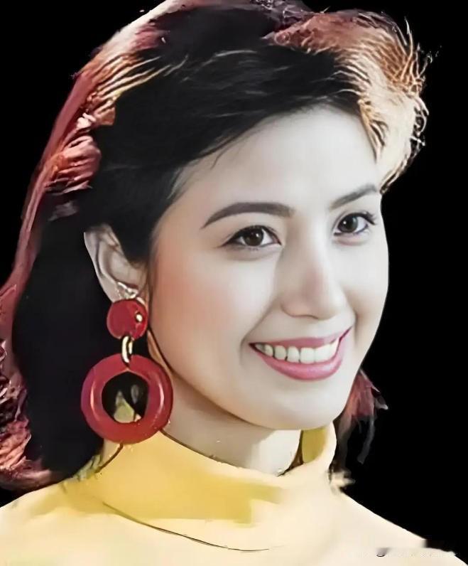 51岁生龙凤胎，她赌赢了。演员吴玉华，39岁离婚，因为前夫汪俊坚持丁克。她转身嫁