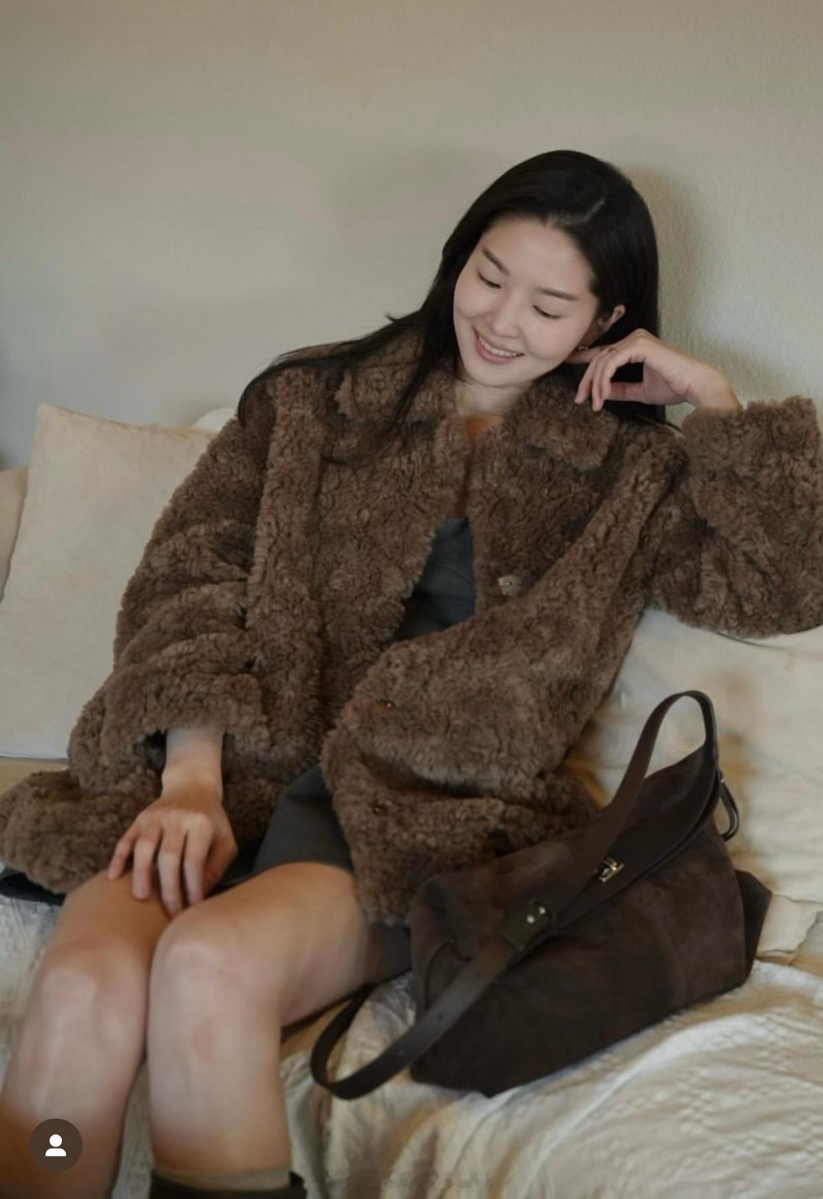 junjin的妻子（之191）83年的，之前是空乘，柳伊瑞/刘伊瑞/刘亦书柳美女