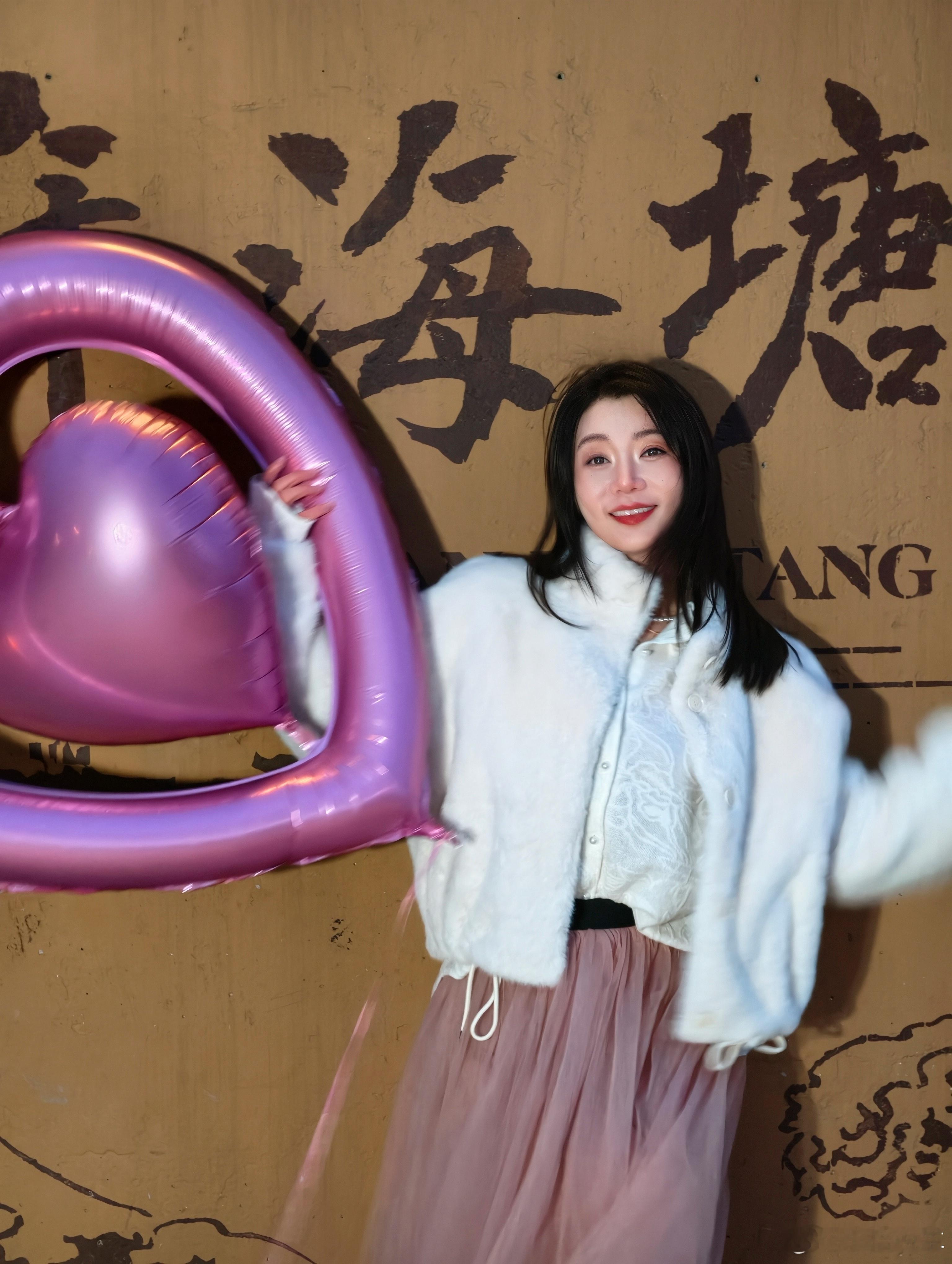 一大早到海盐看日出，余华诚不欺我，虽然冻得手都红了，但眼前的景色美到词穷，太值了