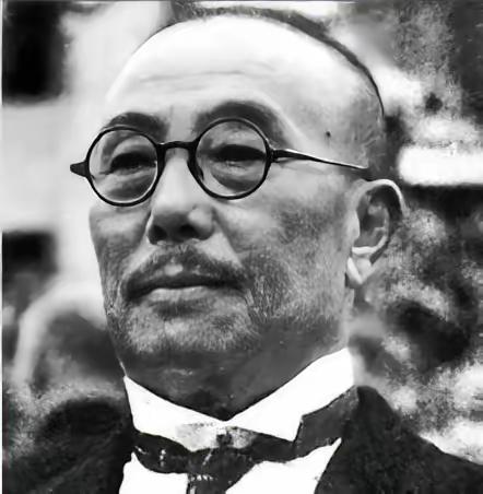 1940年，68岁的大汉奸傅筱庵，凌晨两点参加完聚会后，回到自己的老巢。跟随