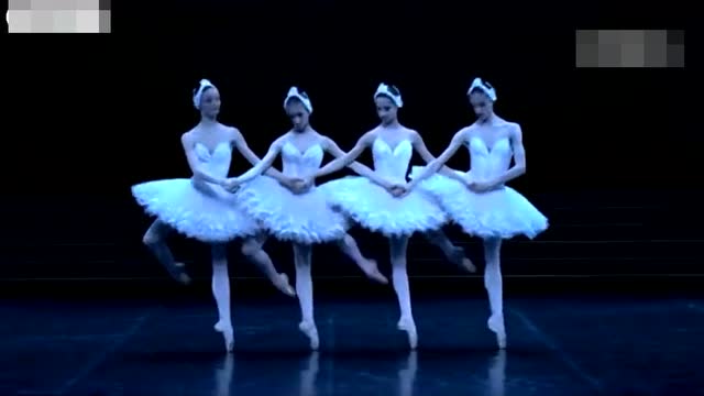 芭蕾舞《天鹅湖》(四小天鹅舞曲)_土豆视频