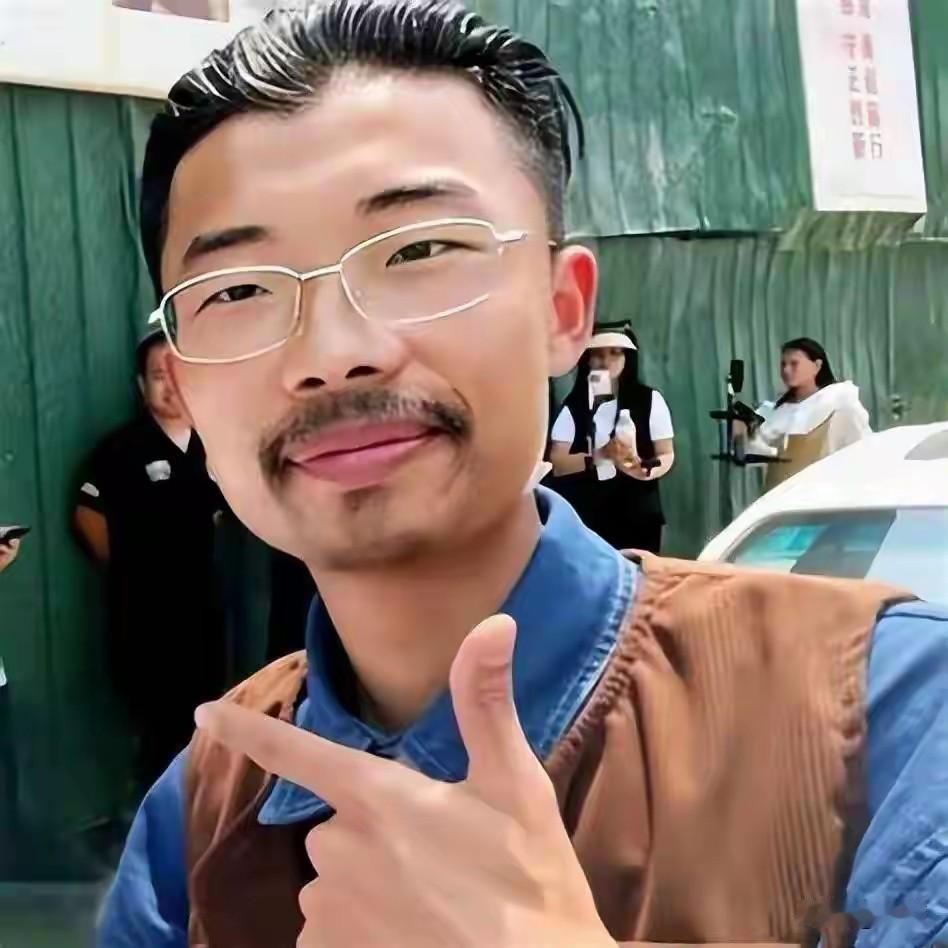 网红郭有才还是翻了车当初只是一个卖烤腰子的，十几天粉丝破千万，单日打赏最多收入