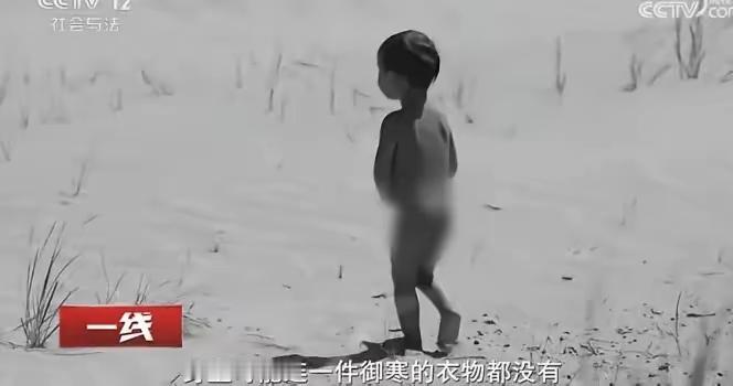 奇闻:青海一岁赤裸小孩夜间在极寒沙漠里走失12小时，在警察帮助下找到了。没被冻死