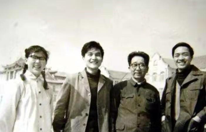 81年郭汝瑰探望杜聿明，忍不住发问：当年你为什么硬说我是共产党“1981年5月