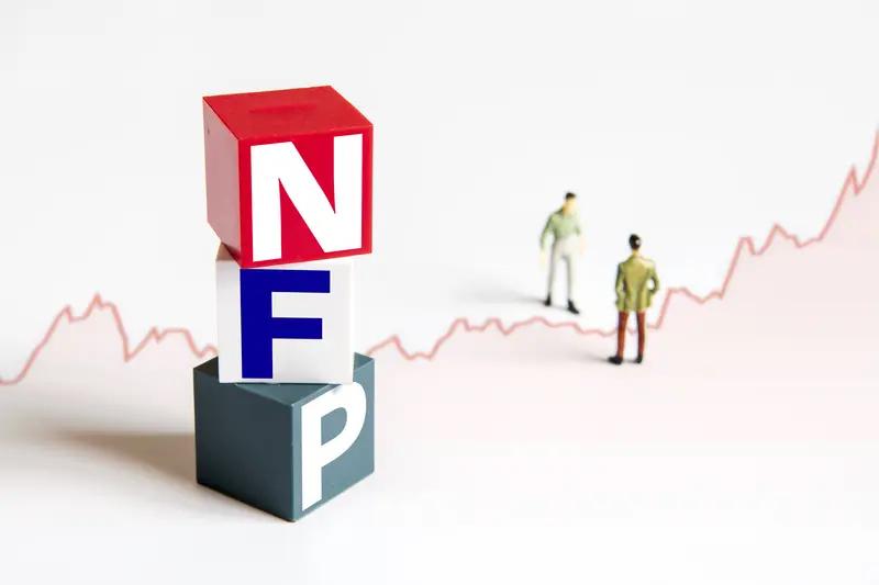 4月3日《华尔街日报》消息，美国公布3月经济数据。3月季调后非农就业人口增加17