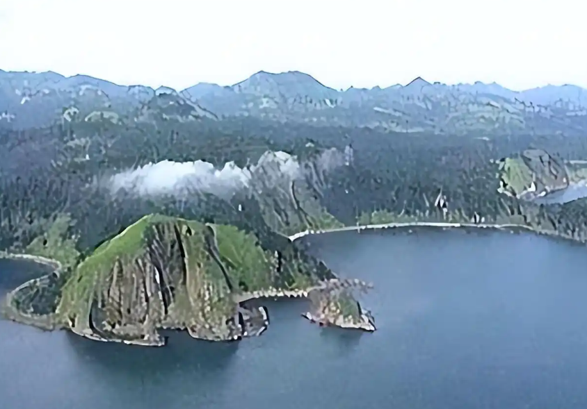 中国两句话令日本胆寒！北方四岛归属战局突变，俄罗斯获强力后援，美国也救不了场！