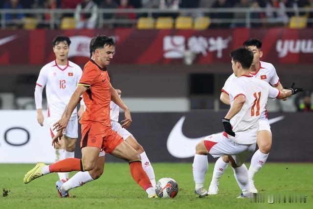 今晚19:35分，中国U22国足将迎来熊猫杯的最后一场比赛，对手是乌兹别克斯坦U