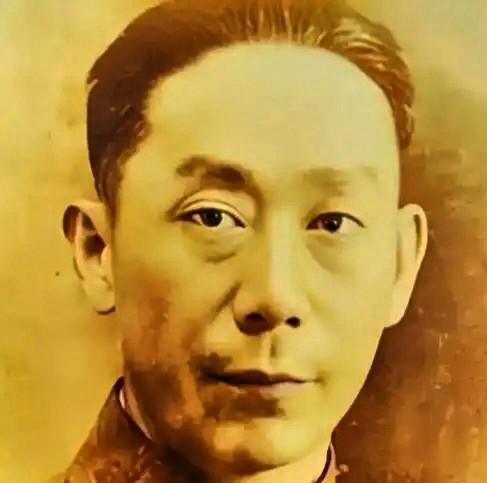 1943年10月，74军军长王耀武，把副参谋长柴意新叫到办公室，压低声音说：“余