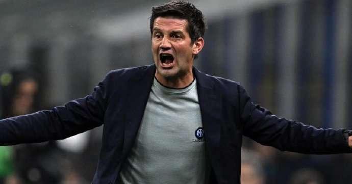 遥想当年斯内德，融入的又快又稳，如今泽林斯基受困于身体情况，关键米兰德比又不能出