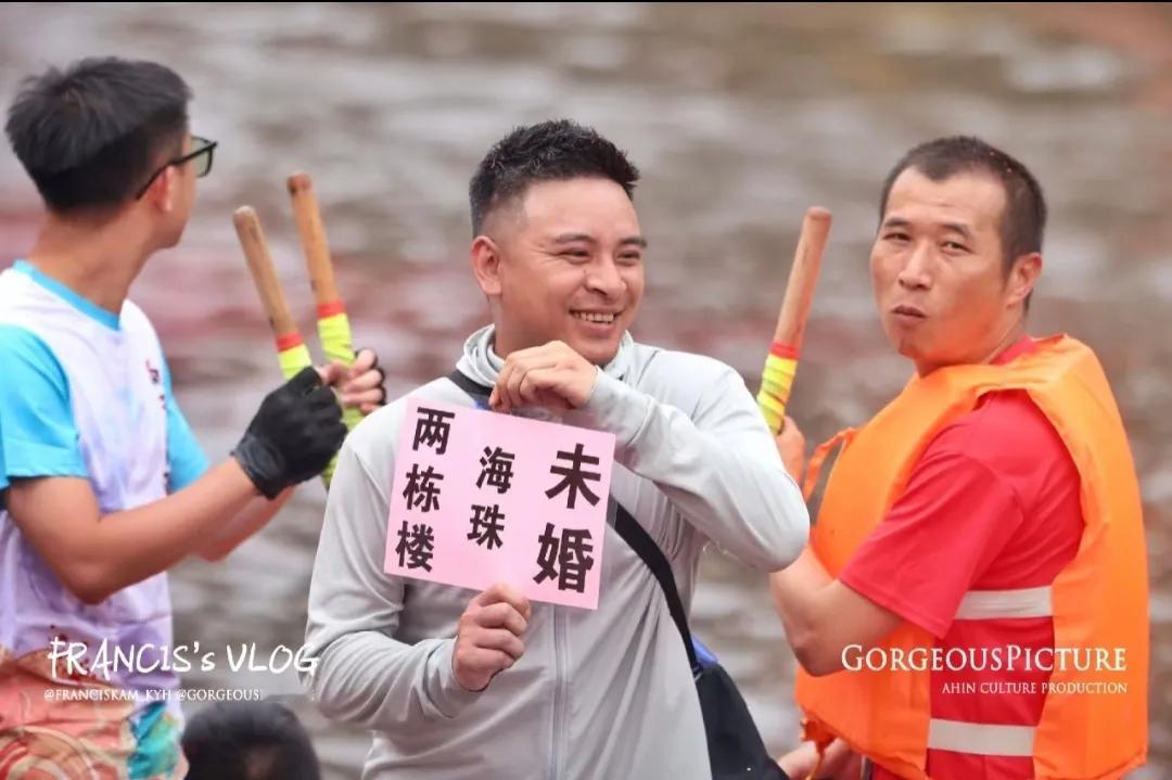 这种相亲方式还挺新颖，这位房东很懂得流量密码，不错，看着亿表人才，海珠是广州中心