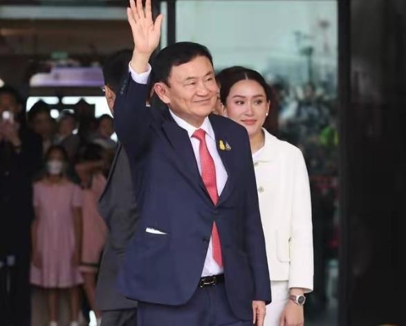 权利的游戏，表面上看他信和洪森决裂，是因为对方泄露了录音。实际上这是一次权力的
